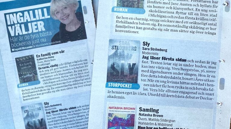Ingalill Mosander lyfter Sly av Sara Strömberg i Aftonbladet